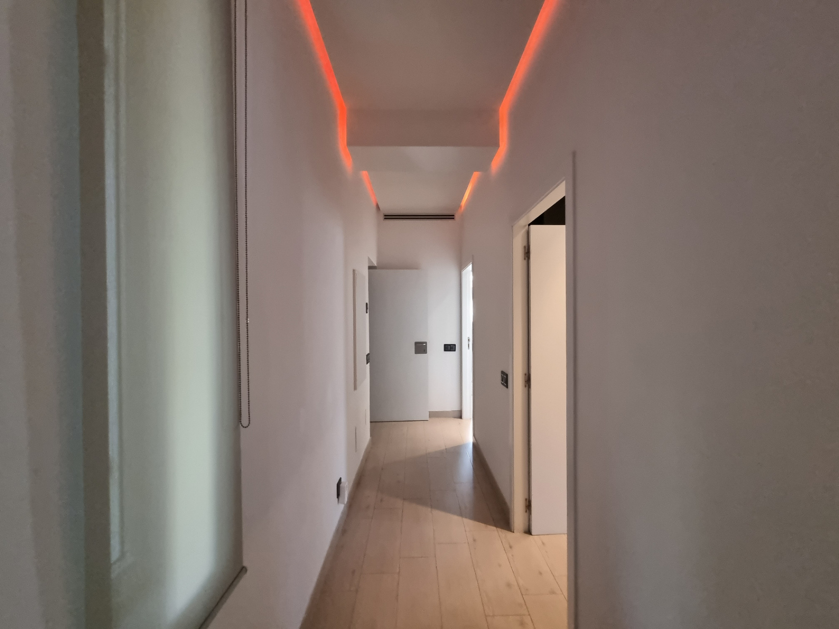 Dos apartamentos en edificio histórico con ascensor y terraza en la azotea