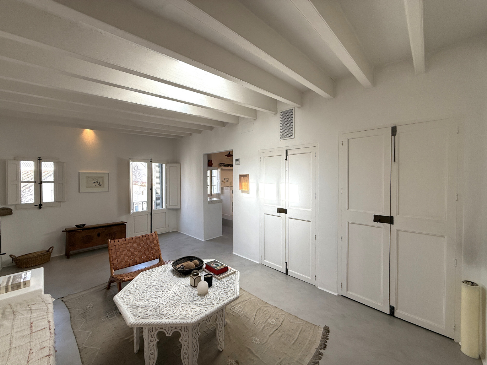 Encantador apartamento de estilo exclusivo con terraza privada en el tranquilo corazón de Dalt Vila
