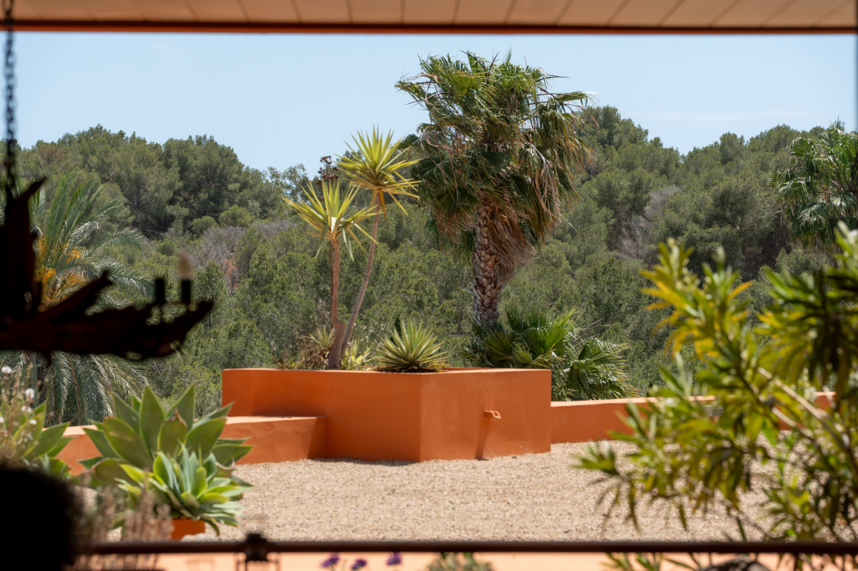 Exclusive apartment in Roca Llisa with a spacious terrace and wellness access.