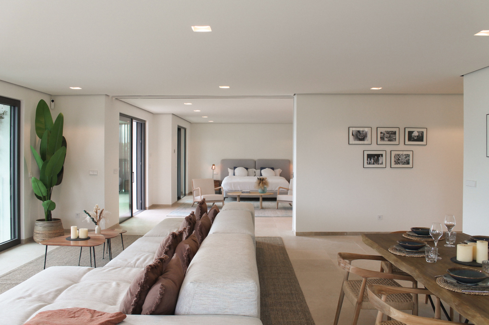 New construction with essence by the sea