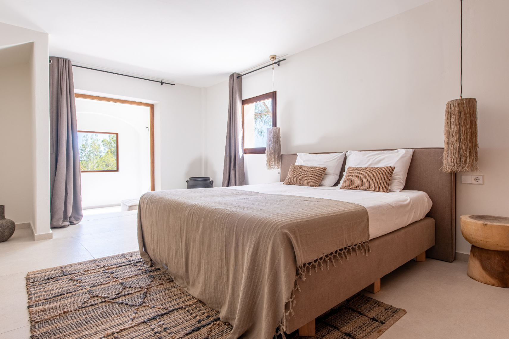 Refugio de Elegancia y Naturaleza en el Corazón de Ibiza en San Agustin