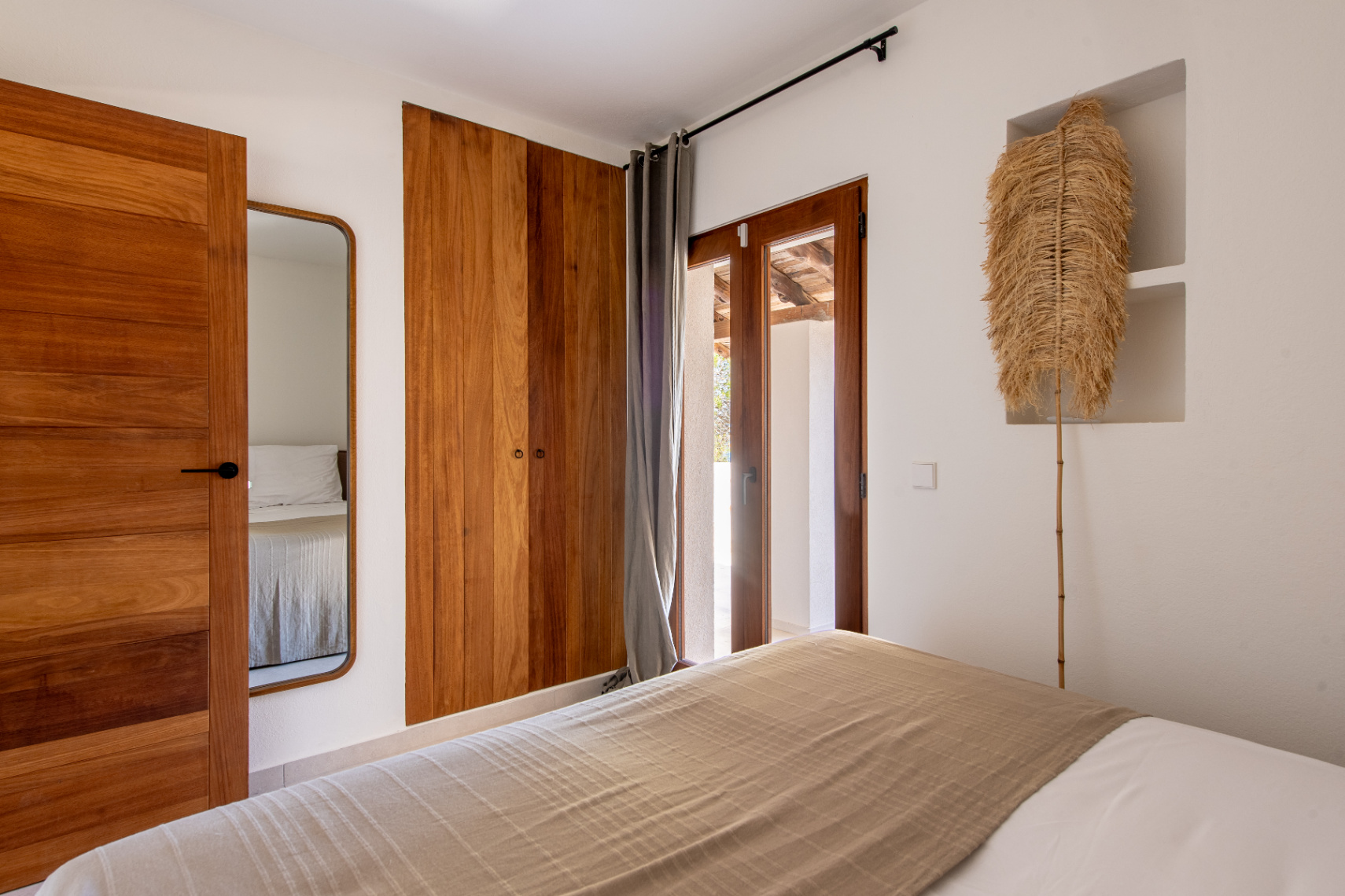 Refugio de Elegancia y Naturaleza en el Corazón de Ibiza en San Agustin