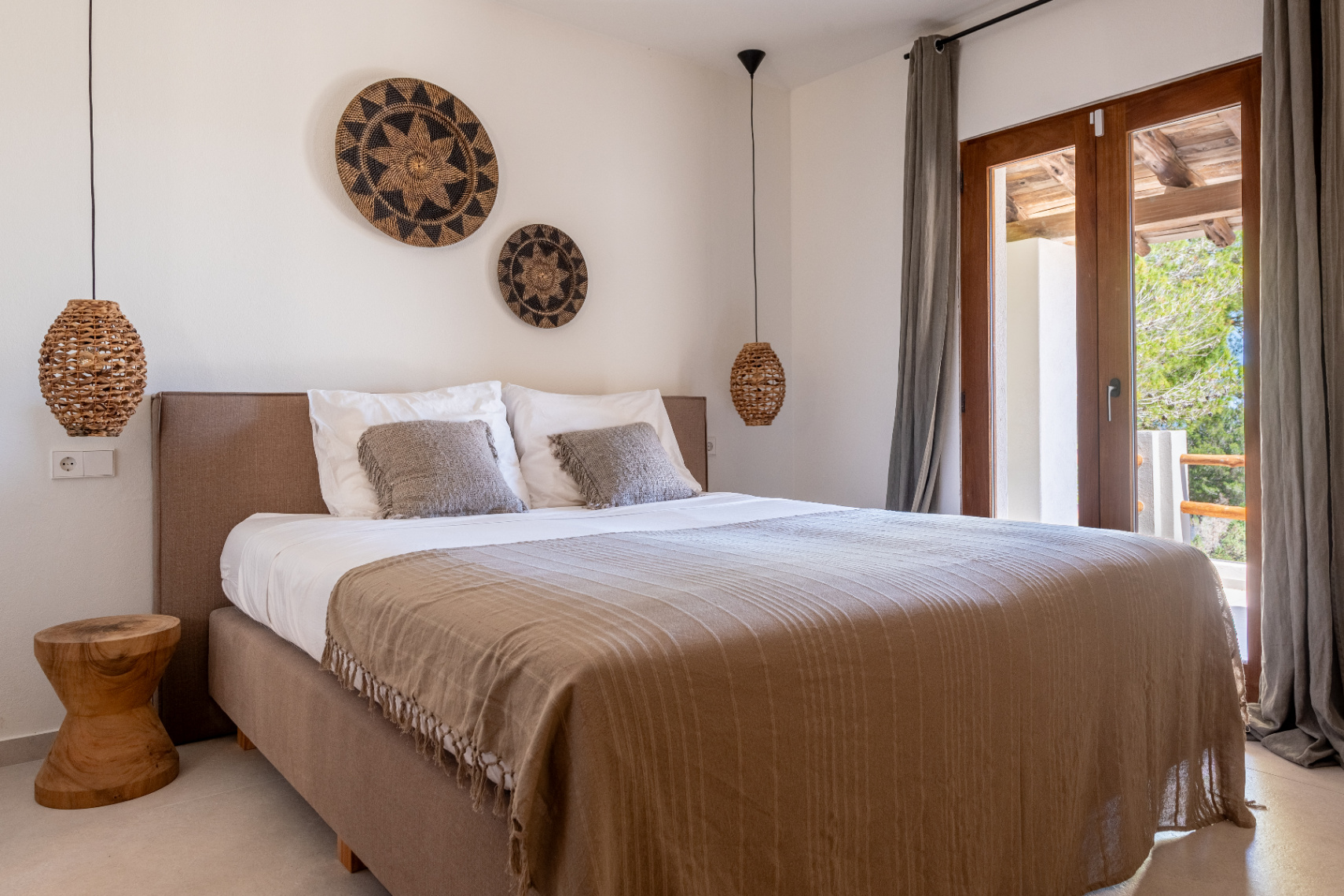 Refugio de Elegancia y Naturaleza en el Corazón de Ibiza en San Agustin