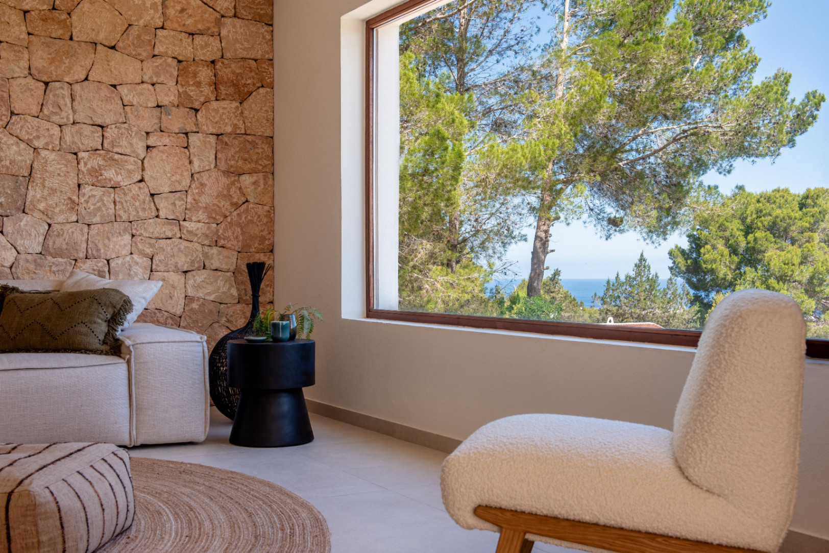 Refugio de Elegancia y Naturaleza en el Corazón de Ibiza en San Agustin