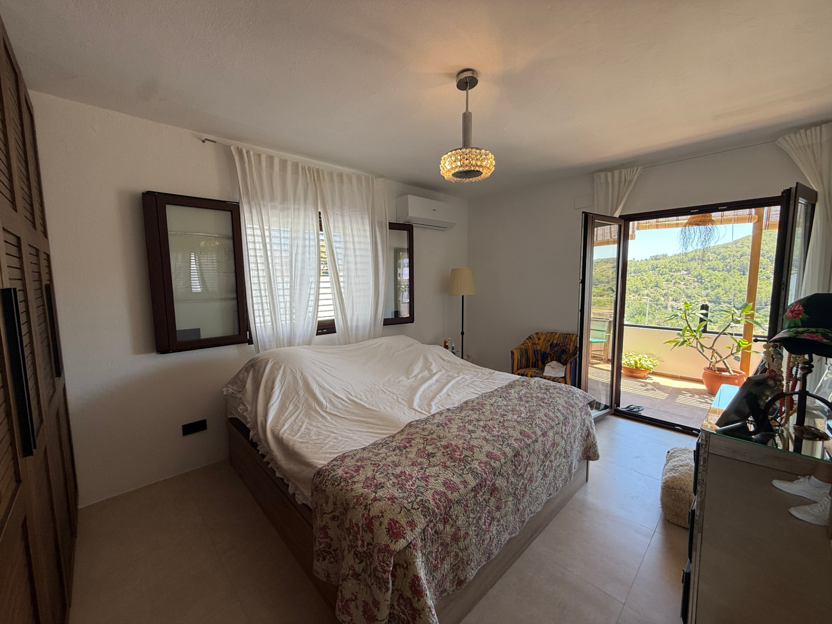 Charming penthouse apartment in the heart of San Miguel – overlooking the church