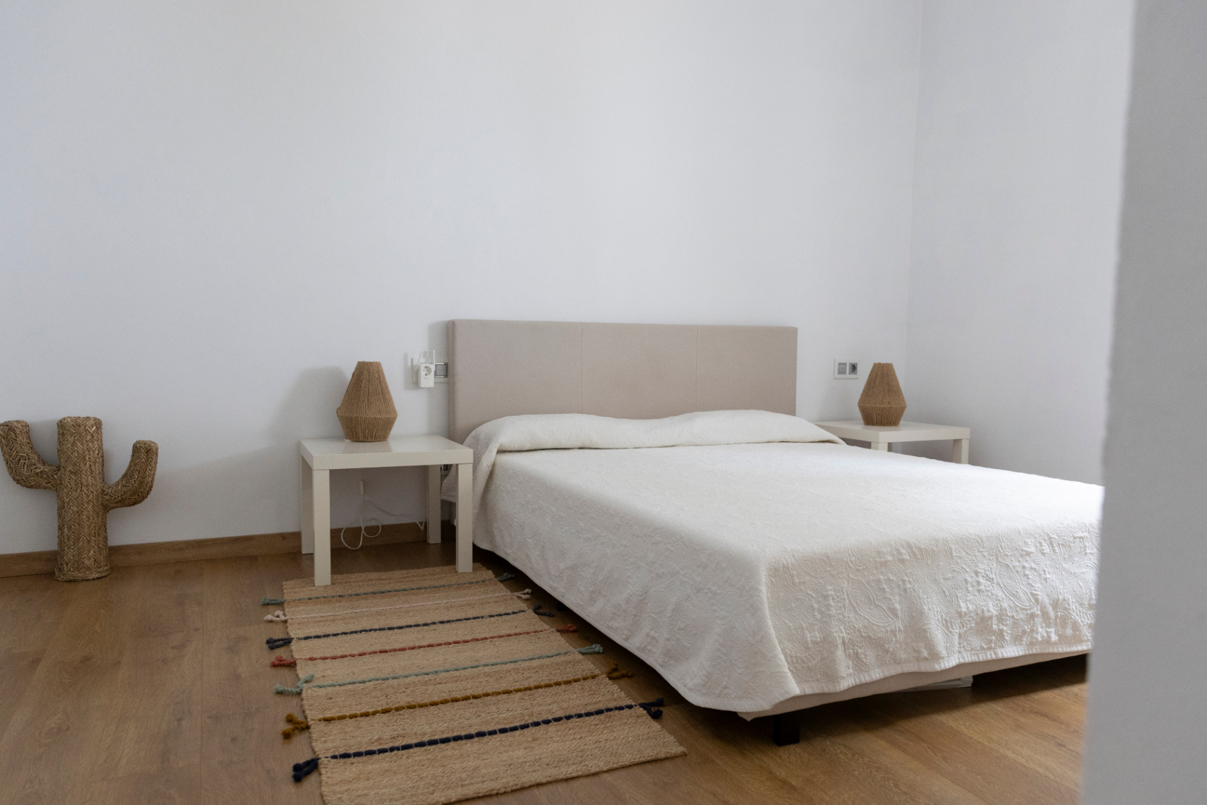 Exclusiva villa con casa principal y dos casitas independientes en el corazón de Ibiza
