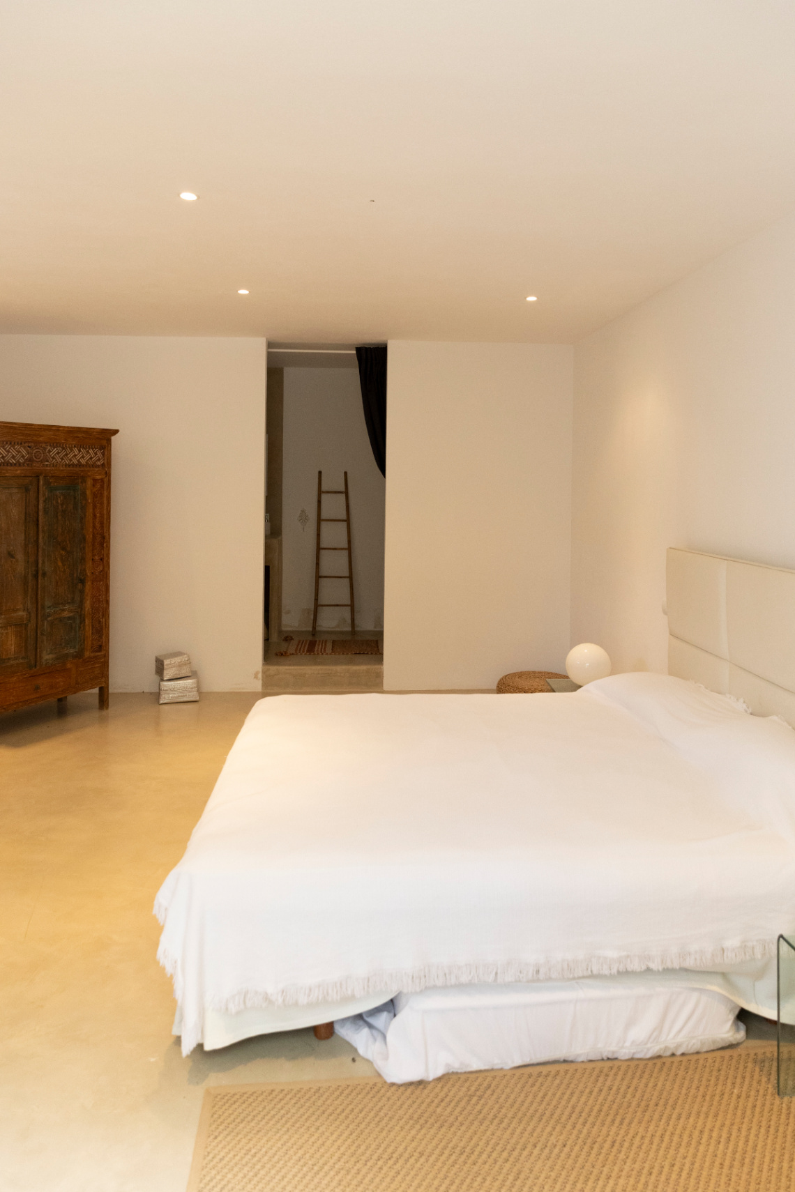 Exclusiva villa con casa principal y dos casitas independientes en el corazón de Ibiza