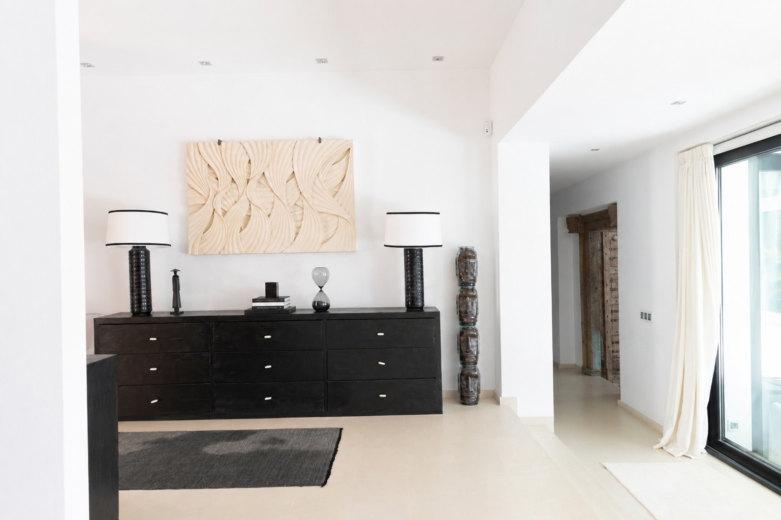 Exclusiva villa con casa principal y dos casitas independientes en el corazón de Ibiza