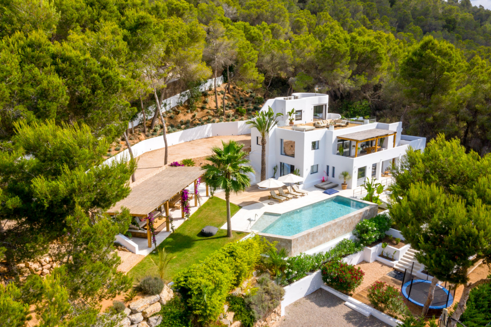 Beautiful villa with fantastic views in Es Cubells