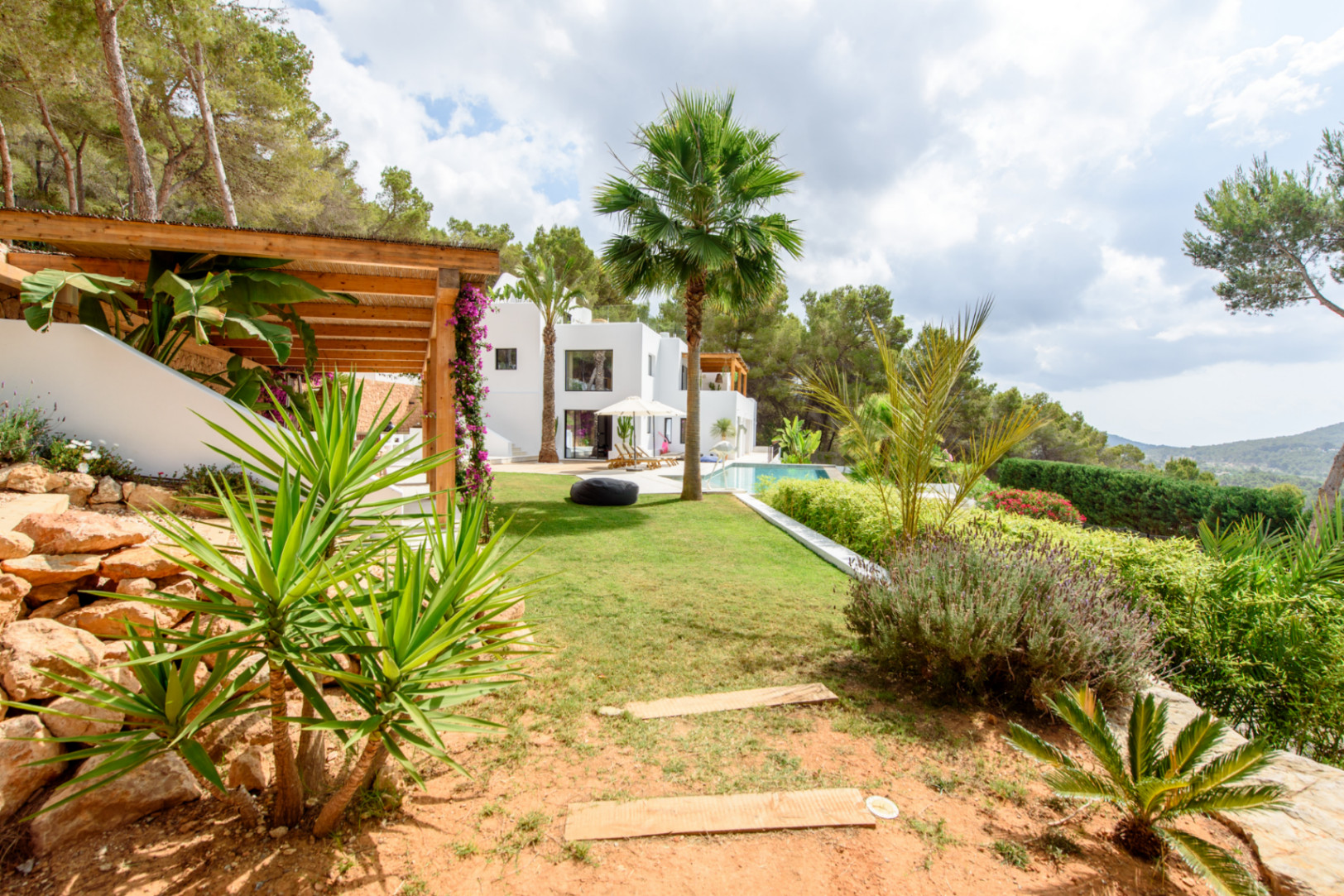 Beautiful villa with fantastic views in Es Cubells