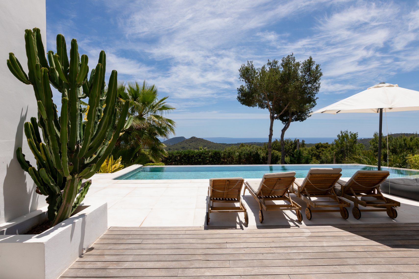Beautiful villa with fantastic views in Es Cubells