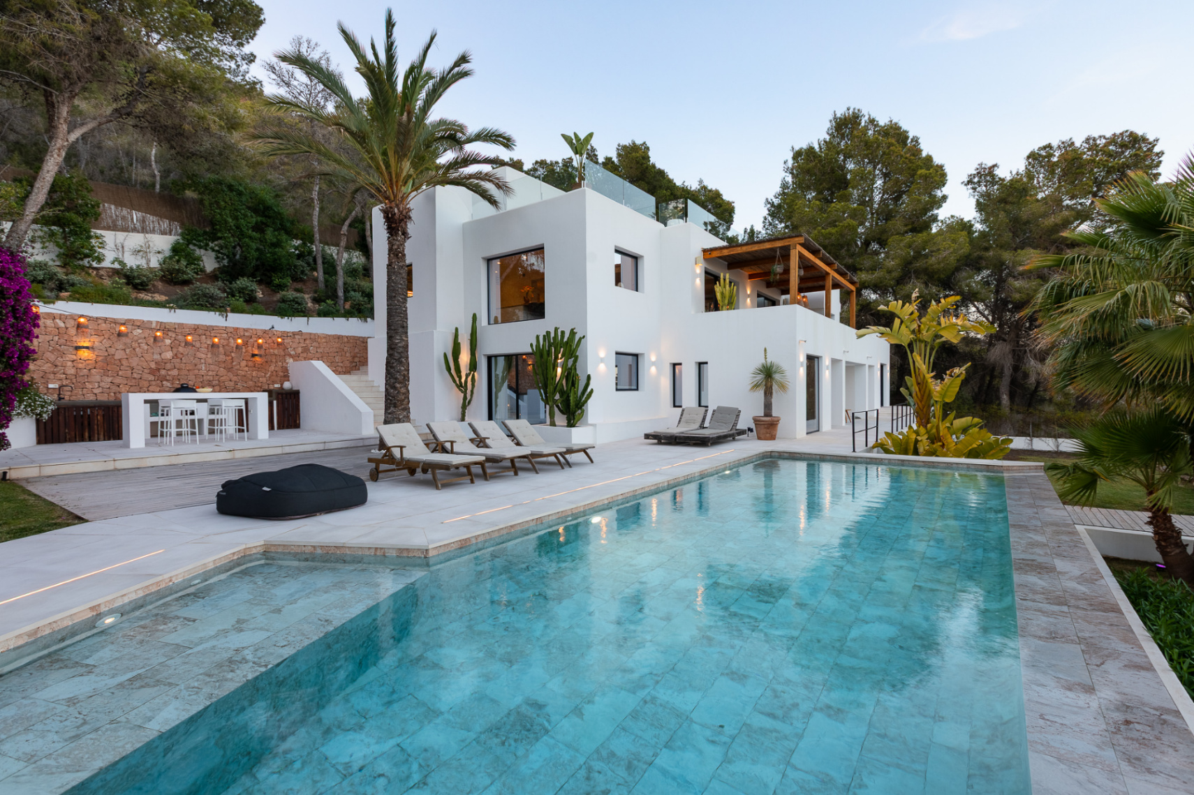 Beautiful villa with fantastic views in Es Cubells
