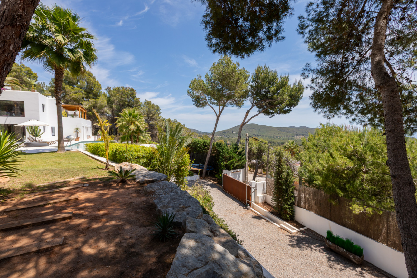 Beautiful villa with fantastic views in Es Cubells