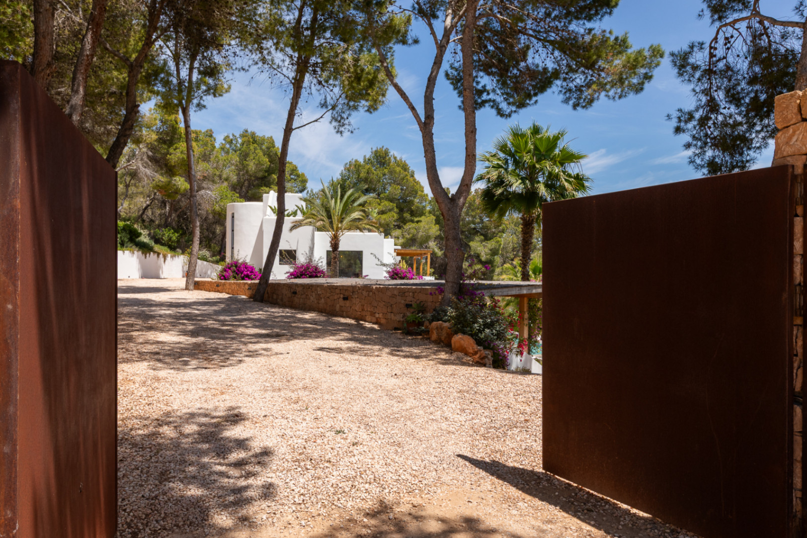 Beautiful villa with fantastic views in Es Cubells