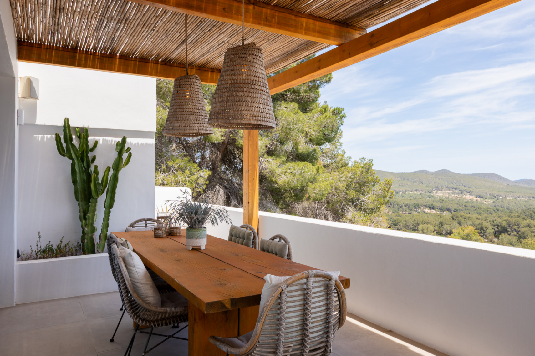 Beautiful villa with fantastic views in Es Cubells