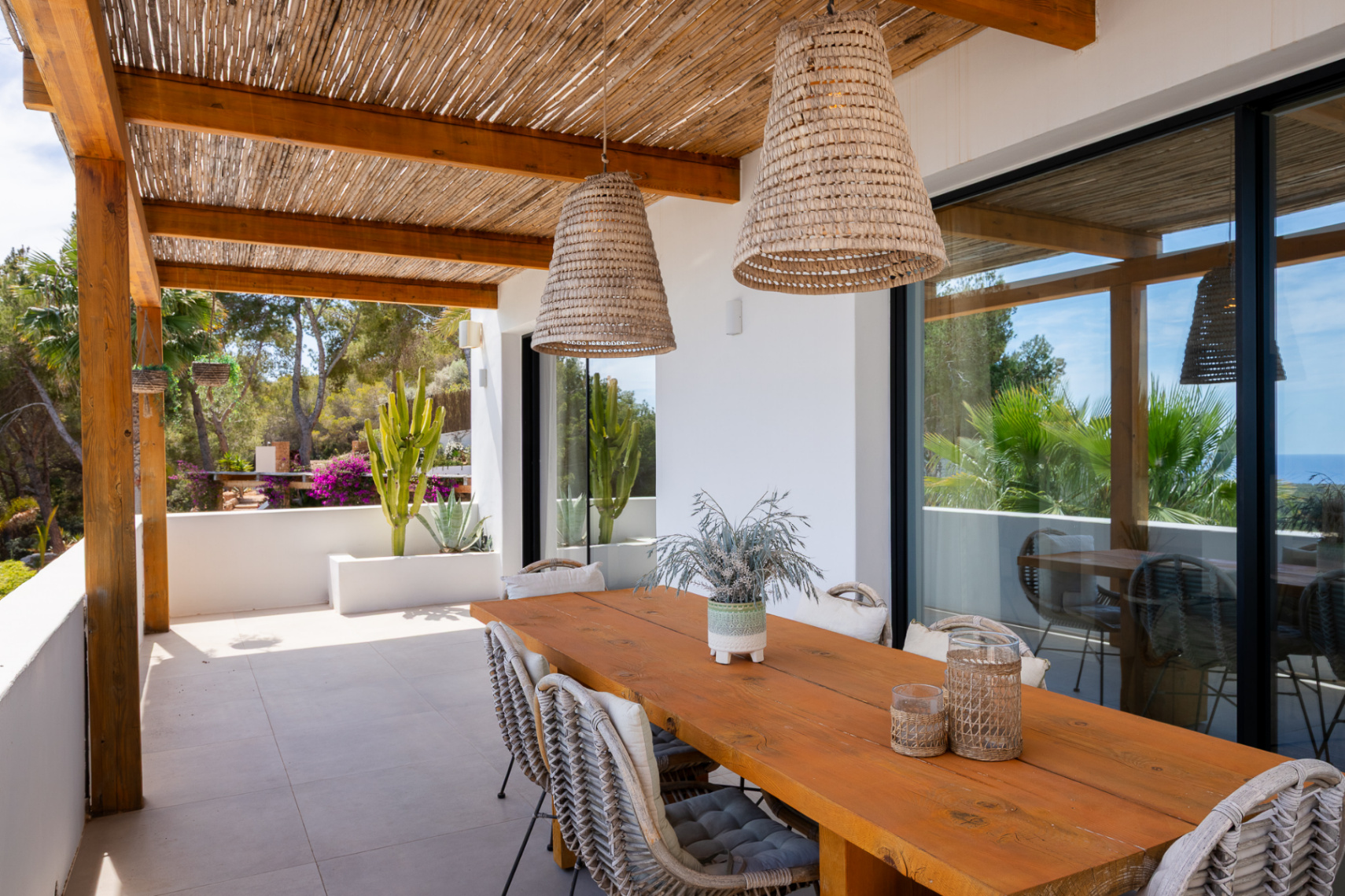 Beautiful villa with fantastic views in Es Cubells