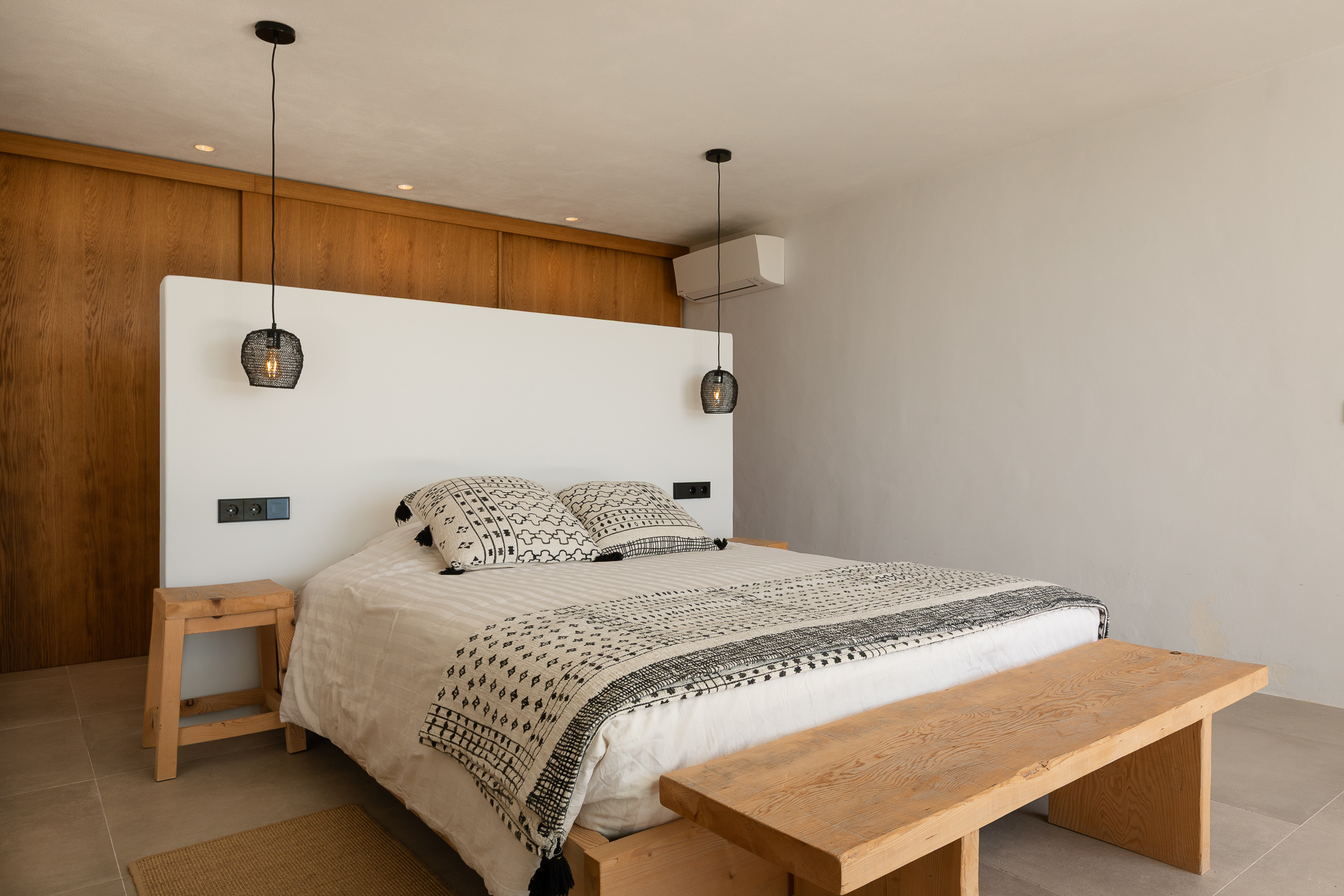 Beautiful villa with fantastic views in Es Cubells