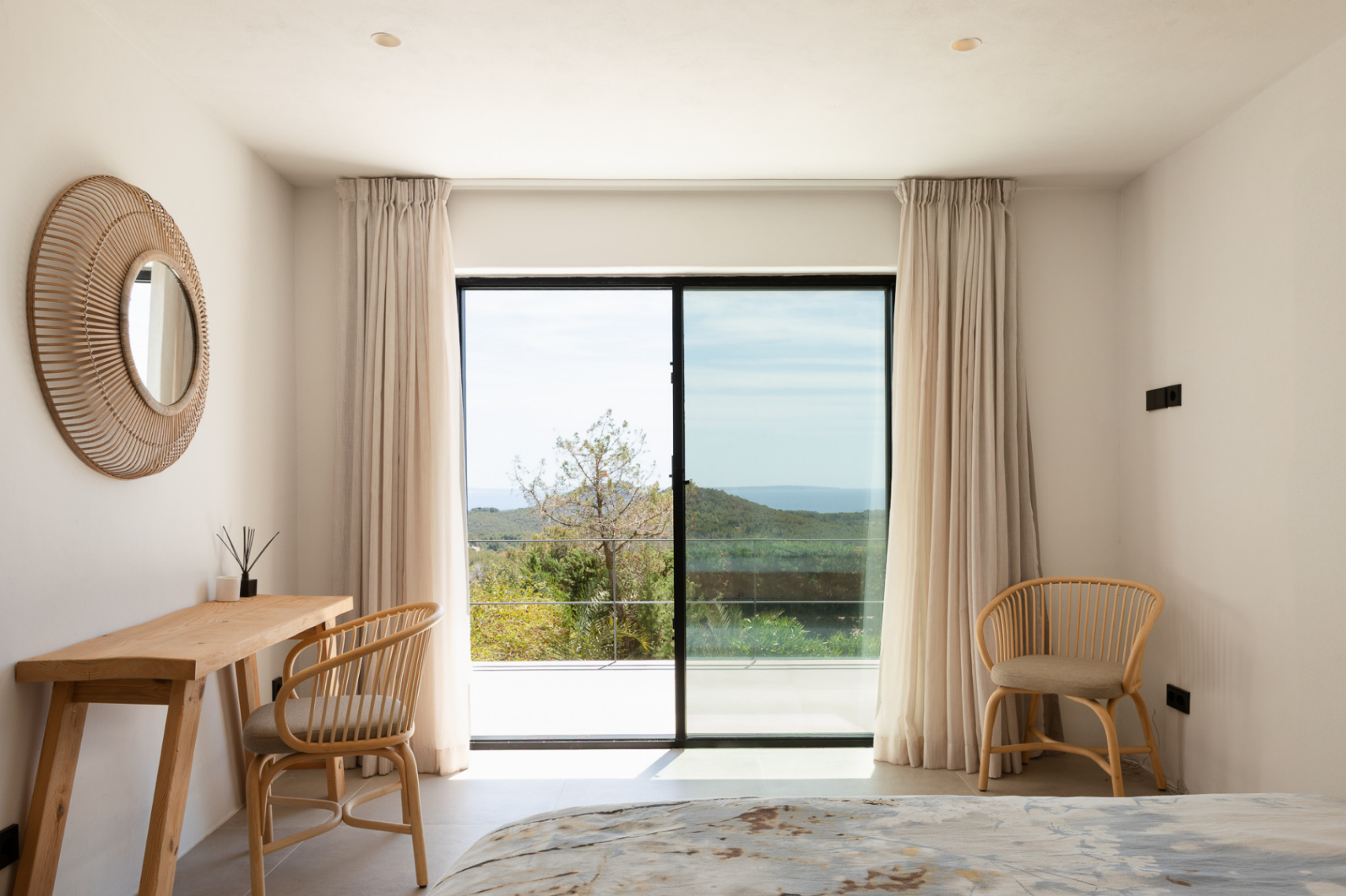 Beautiful villa with fantastic views in Es Cubells