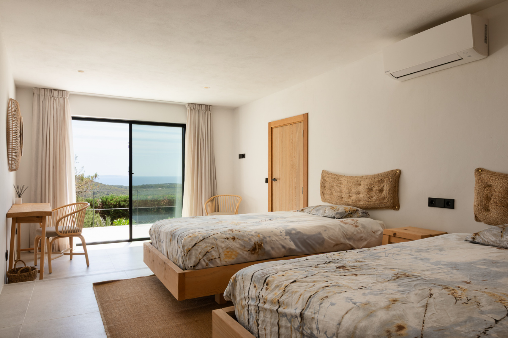 Beautiful villa with fantastic views in Es Cubells