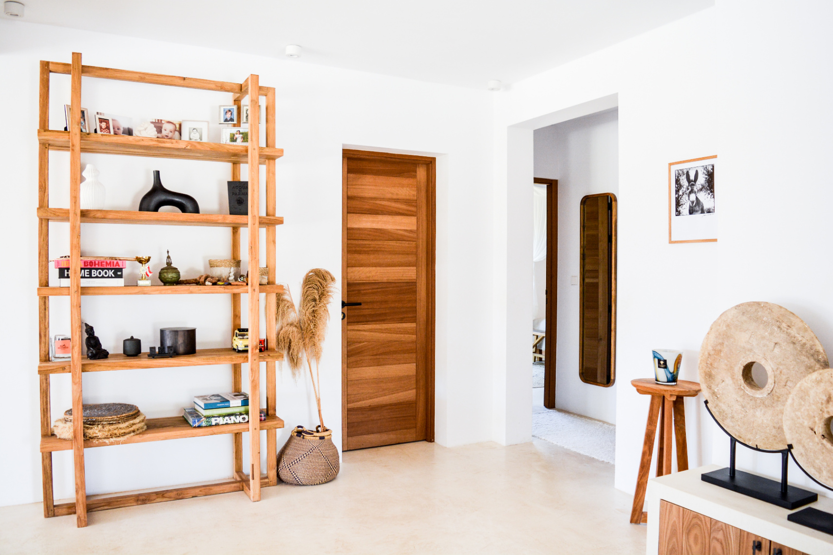 EXCLUSIEVE GERENOVEERDE WONING MET ZWEMBAD EN GROTE PERCEEL IN SAN JORDI