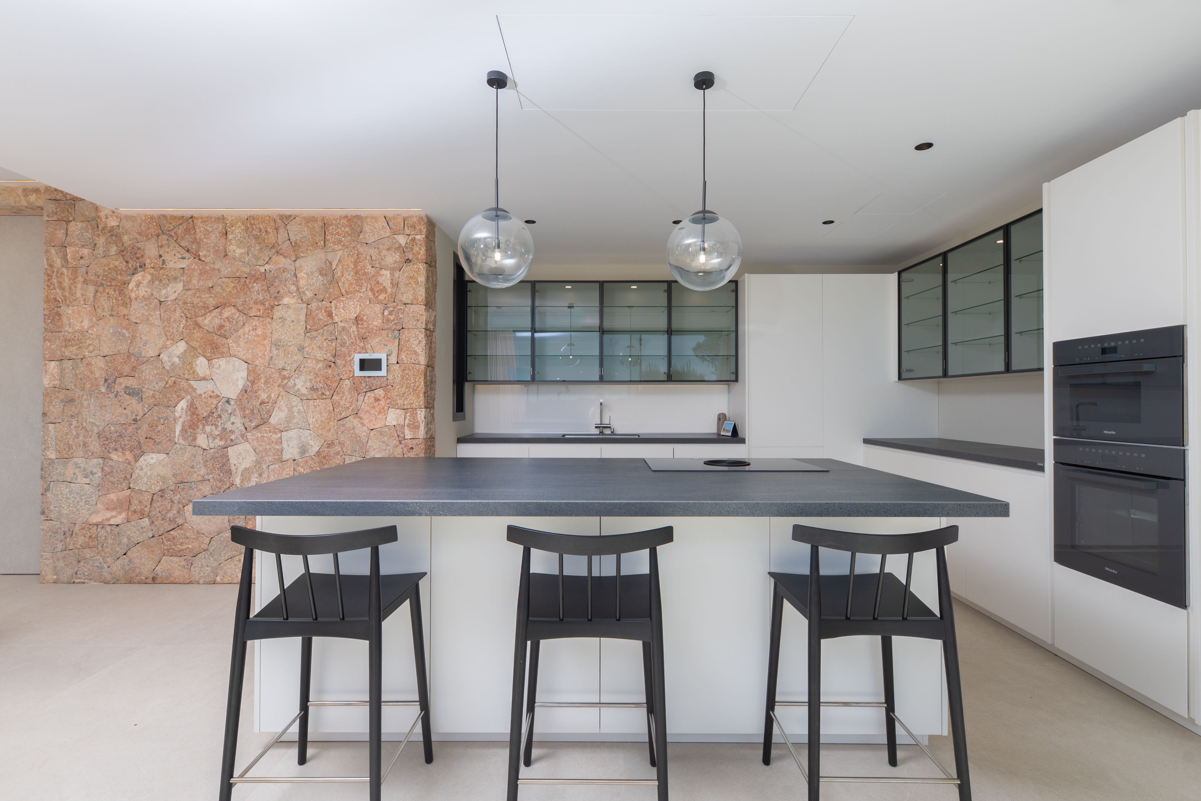 MODERNE NIEUWBOUW VILLA naast CALA SALADA