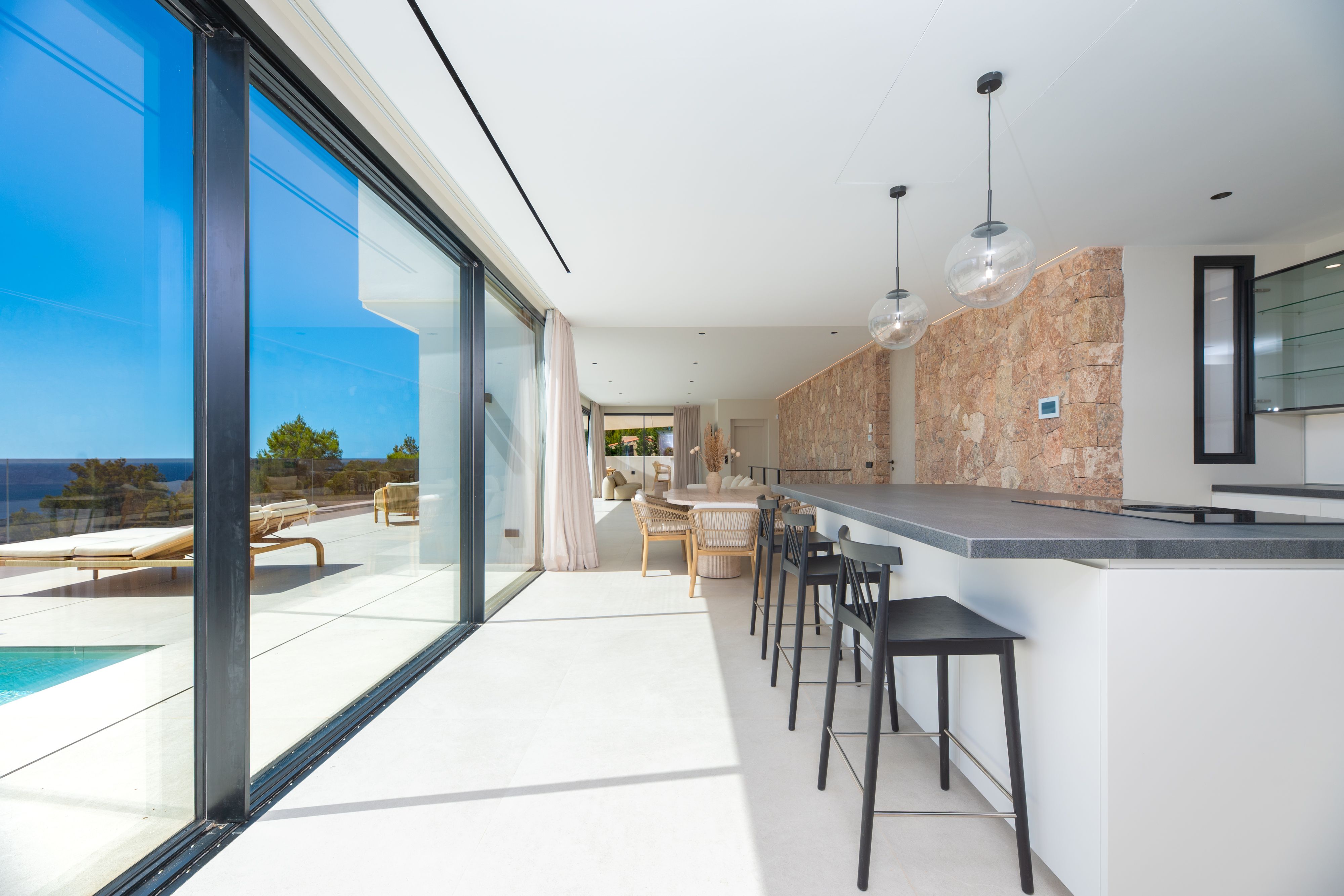 MODERNE NIEUWBOUW VILLA naast CALA SALADA