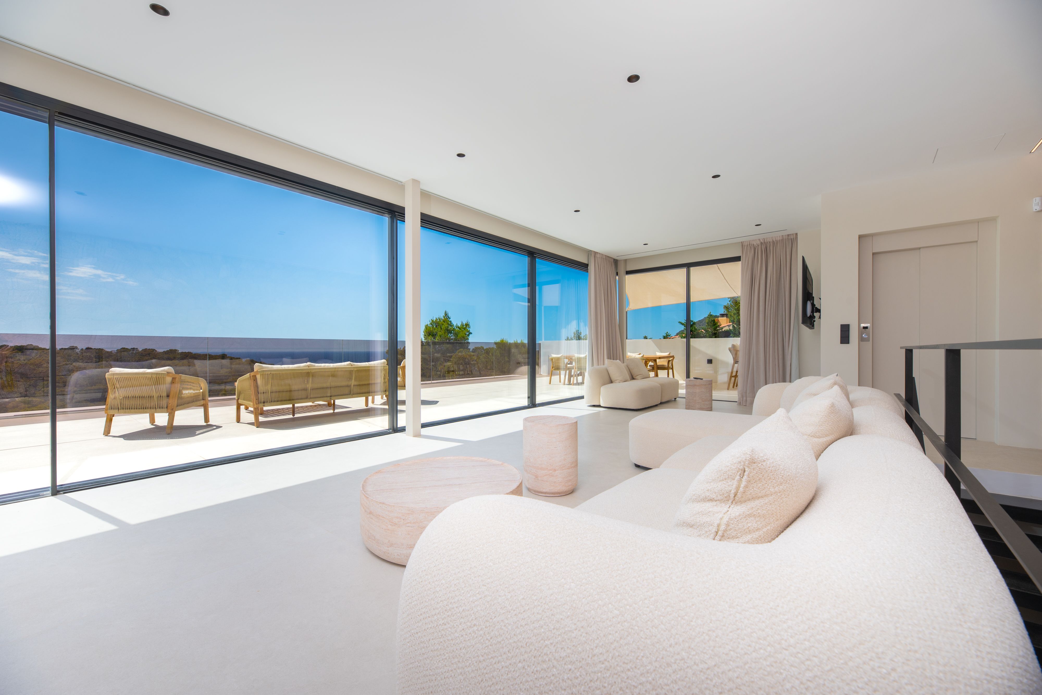 MODERNE NIEUWBOUW VILLA naast CALA SALADA