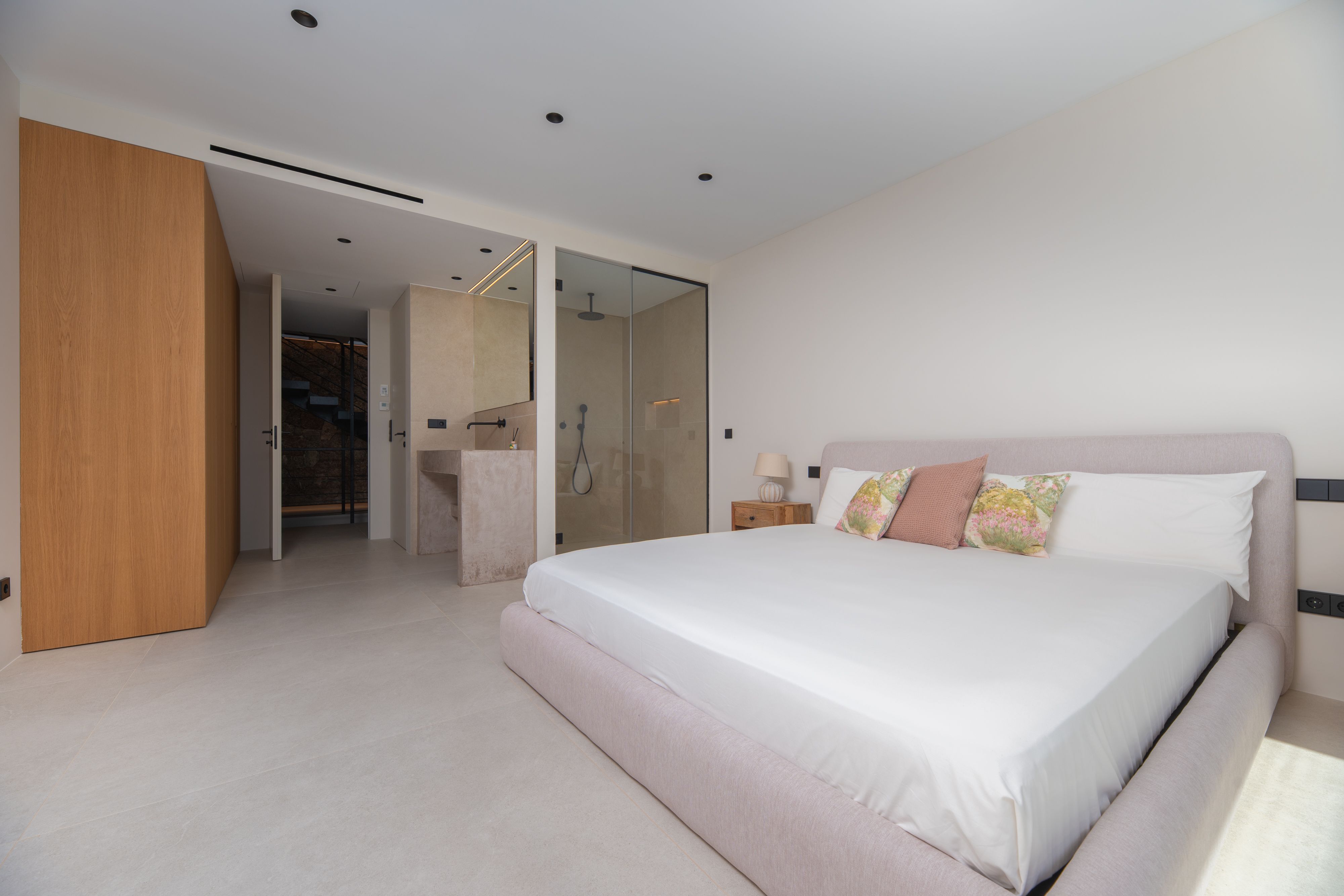 MODERNE NIEUWBOUW VILLA naast CALA SALADA