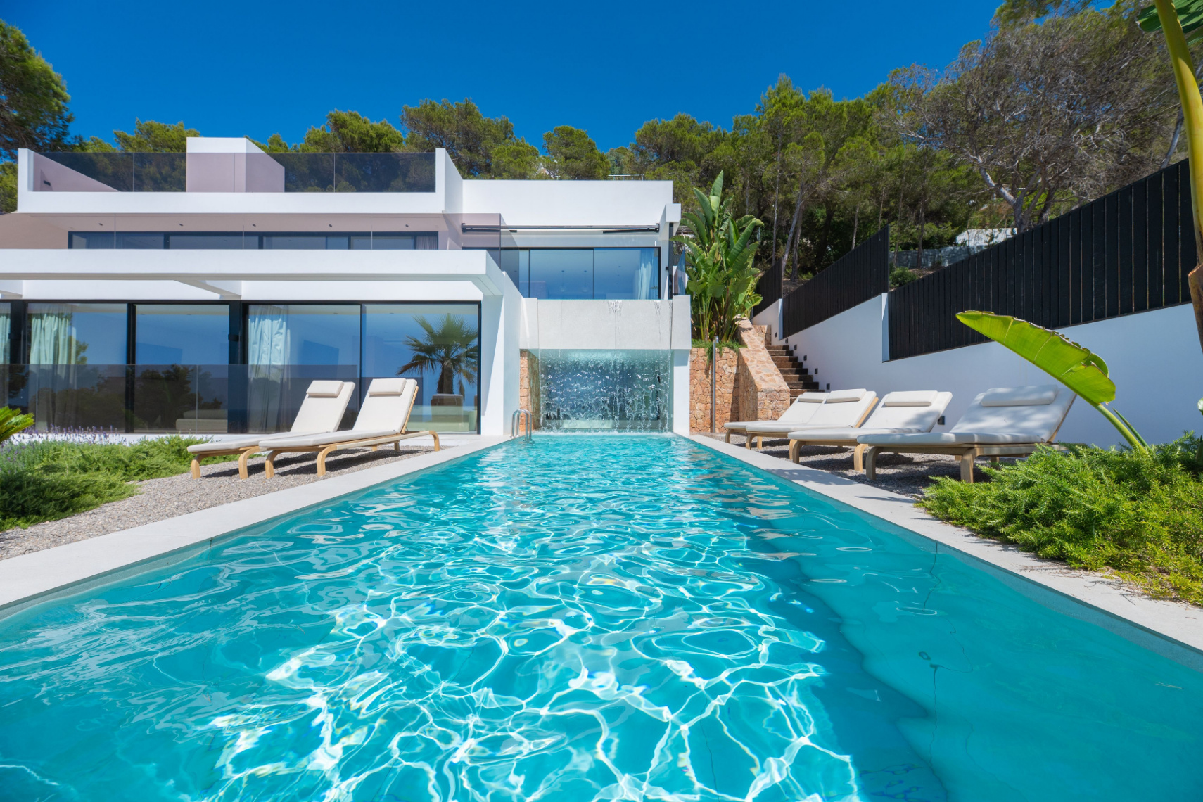 MODERNE NIEUWBOUW VILLA naast CALA SALADA