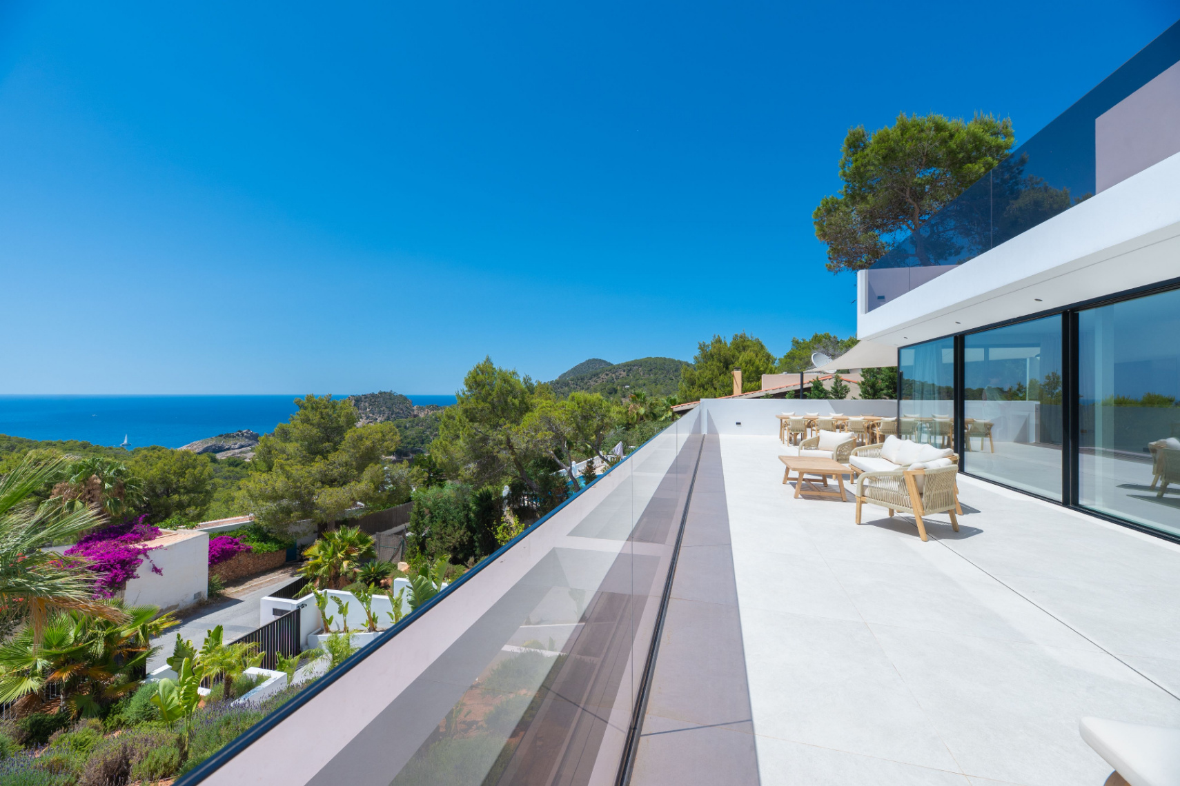 MODERNE NIEUWBOUW VILLA naast CALA SALADA