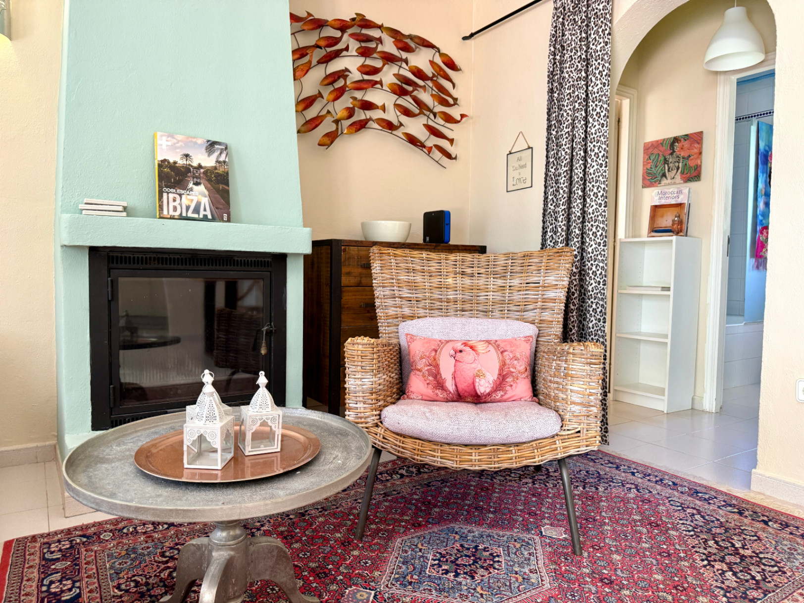 Charming house in a complex of only 4 cottages – just a 10-minute walk from Cala Llenya and Cala Nova beach.