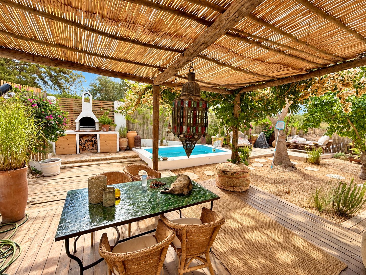 Encantadora casa de campo con pequeña piscina cerca de San Rafael