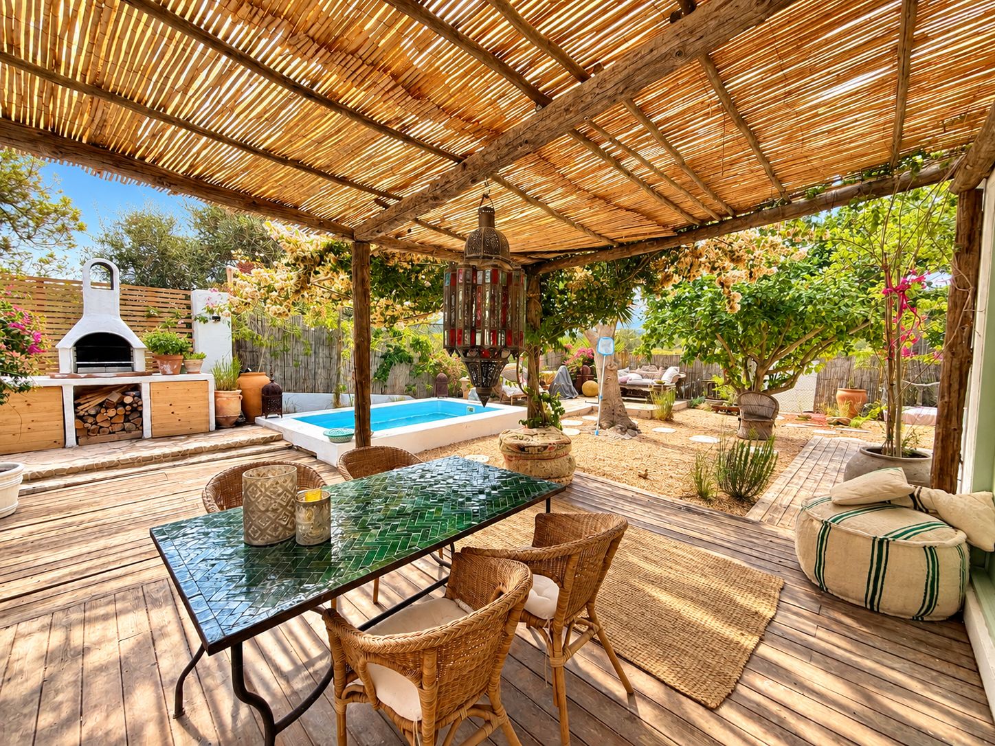 Encantadora casa de campo con pequeña piscina cerca de San Rafael
