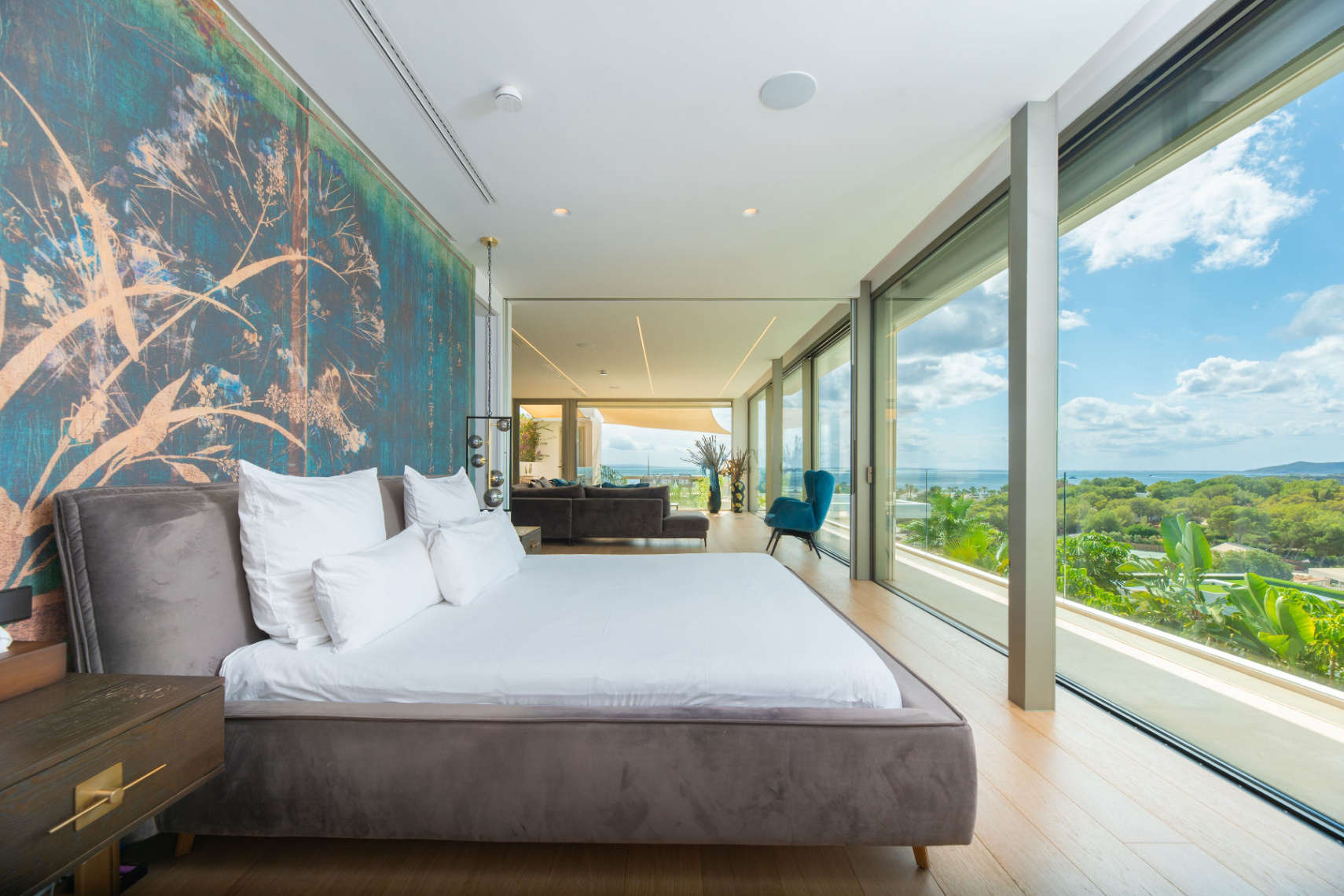 Villa contemporánea donde el lujo y la privacidad se encuentran con vistas espectaculares al mar