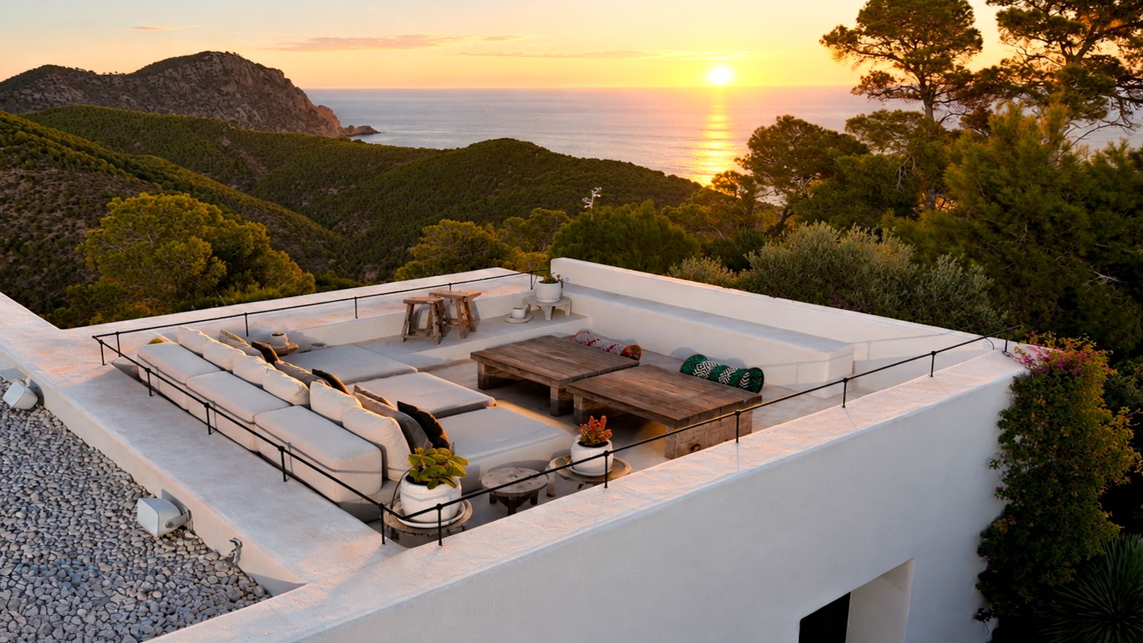 VILLA DE LUJO EN ROCA LLISA | IBIZA