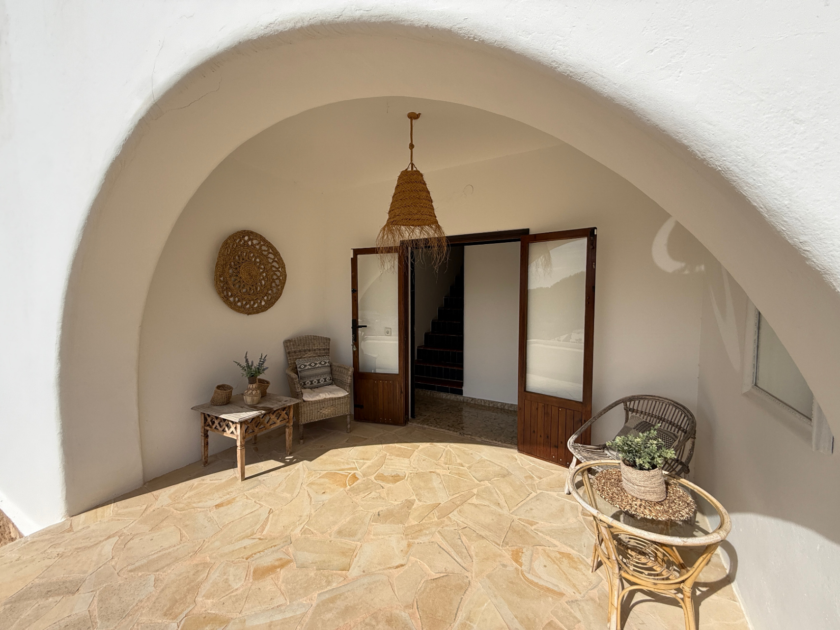 Villa con licencia turística, amplia zona de piscina y vistas panorámicas en Cala Llonga