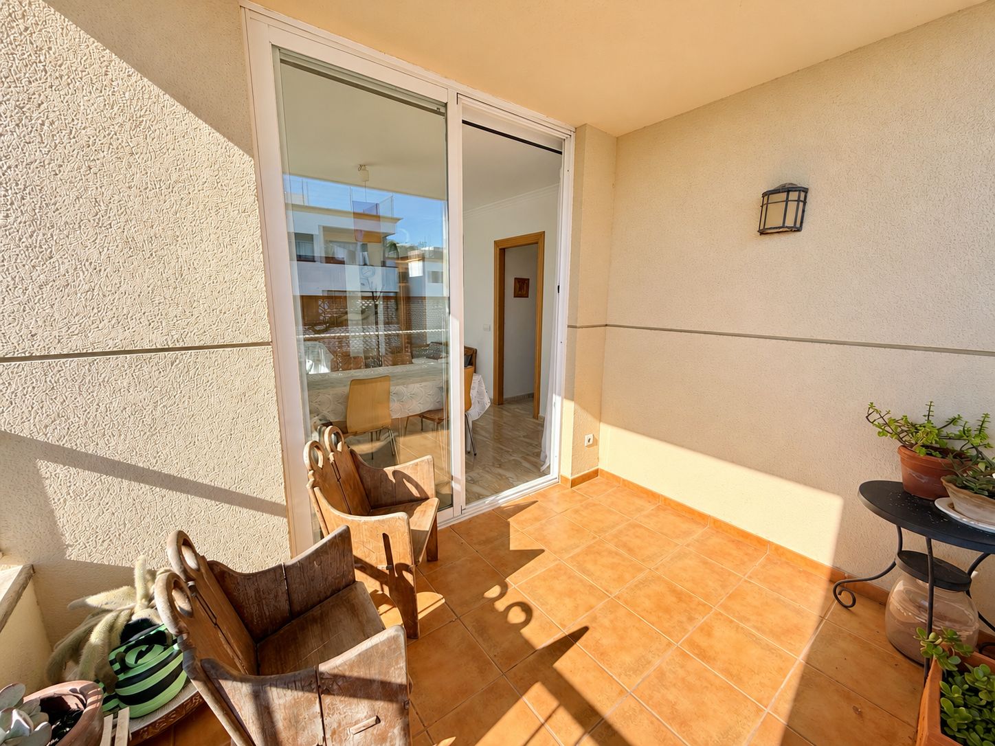 Exclusivo apartamento en Jesús – terraza privada en la azotea con vistas panorámicas a Ibiza ciudad y al mar