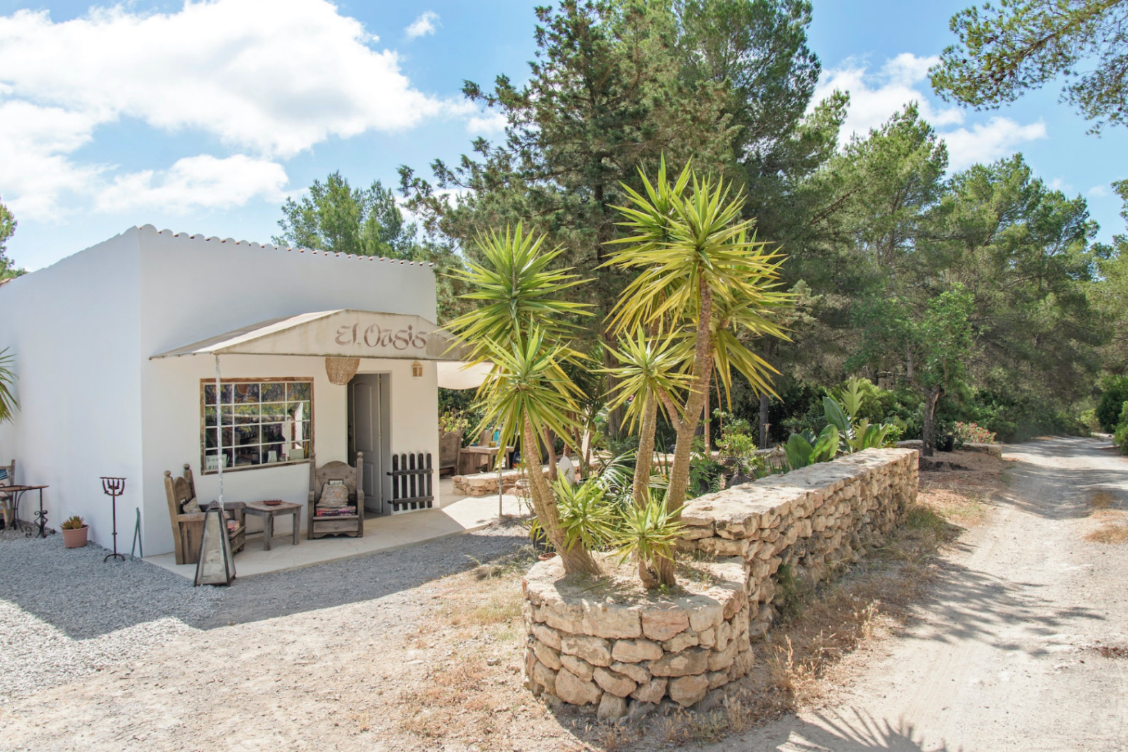Propiedad de carácter mediterráneo en un entorno natural privilegiado de Ibiza