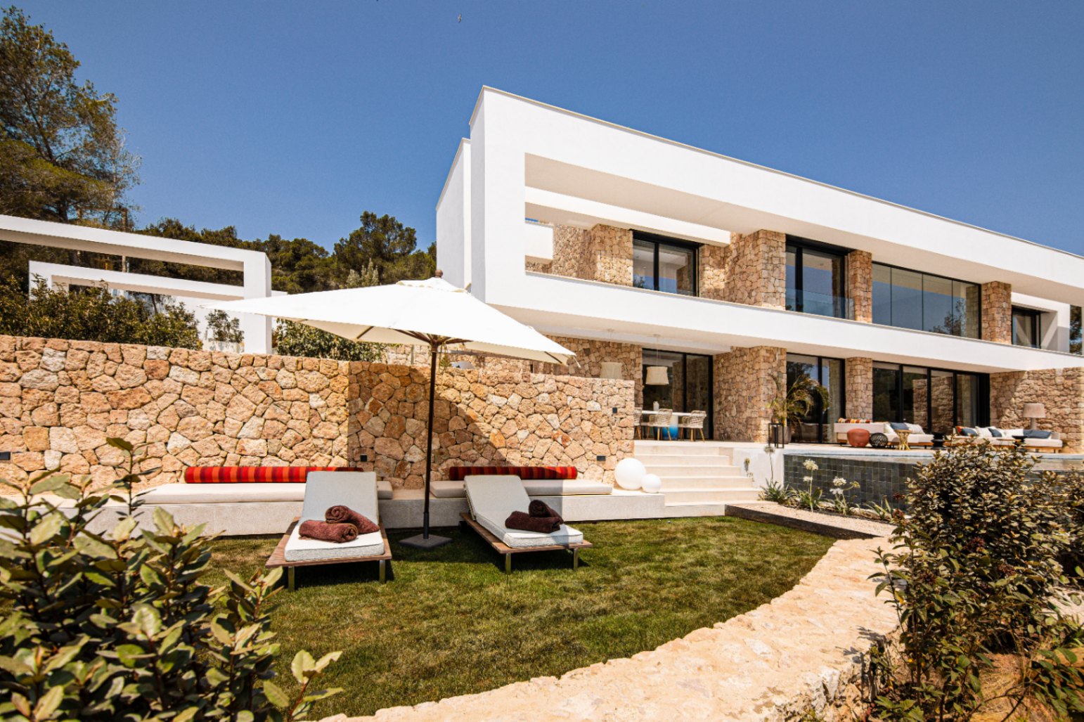 Project van 20 villa's in Roca Llisa