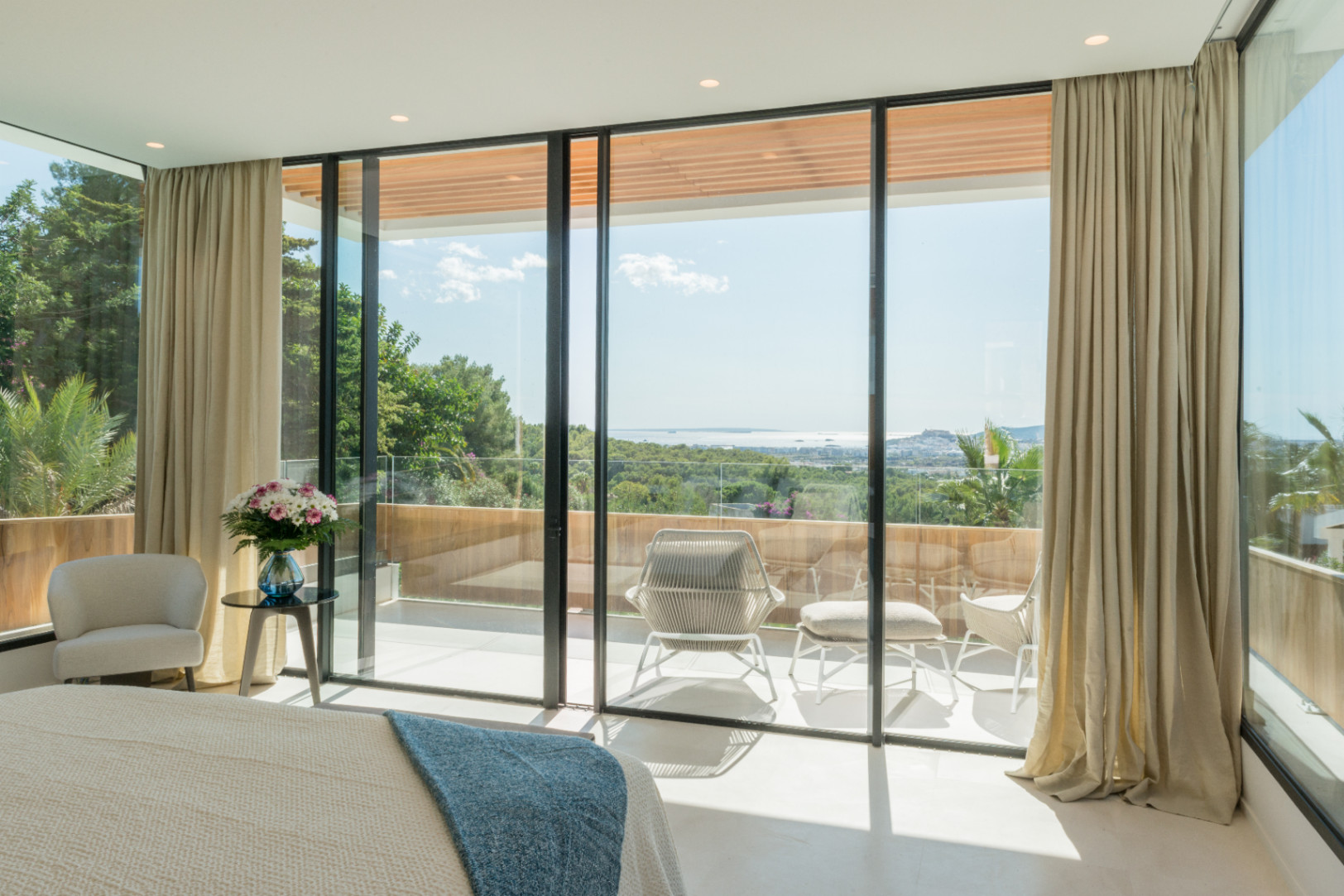 Luxe villa met prachtig uitzicht op de zee en Dalt Vila
