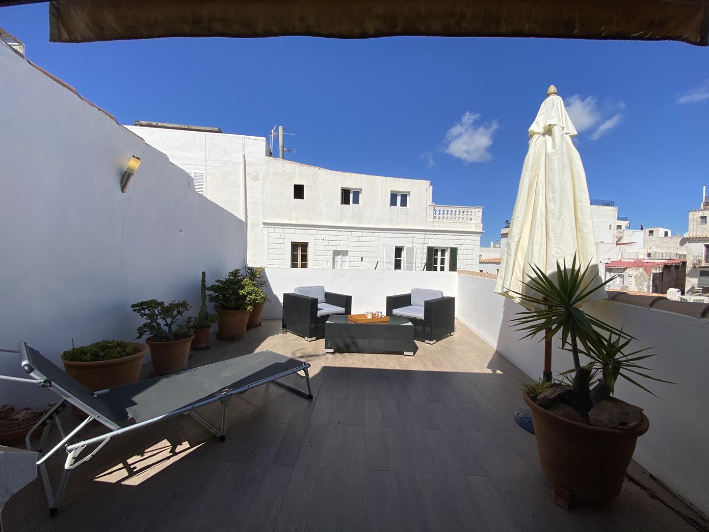 Duplex in de haven van Ibiza