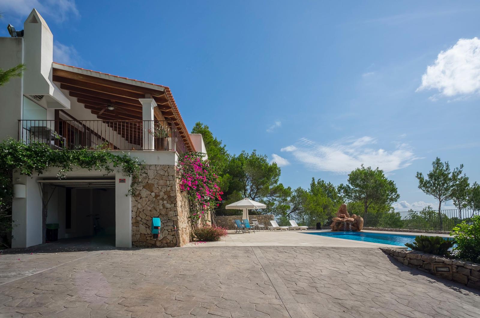 Villa met panoramisch uitzicht op de zee en Formentera