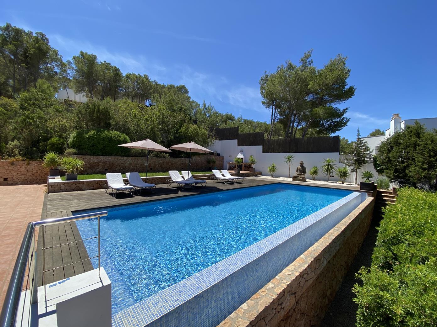 Villa near the famous Cala Salada with fantastic views