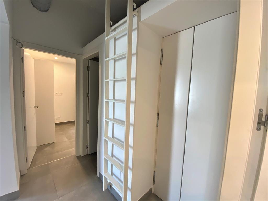 Helle Wohnung, frisch renoviert in Ibiza Zentrum / Vara de Rey
