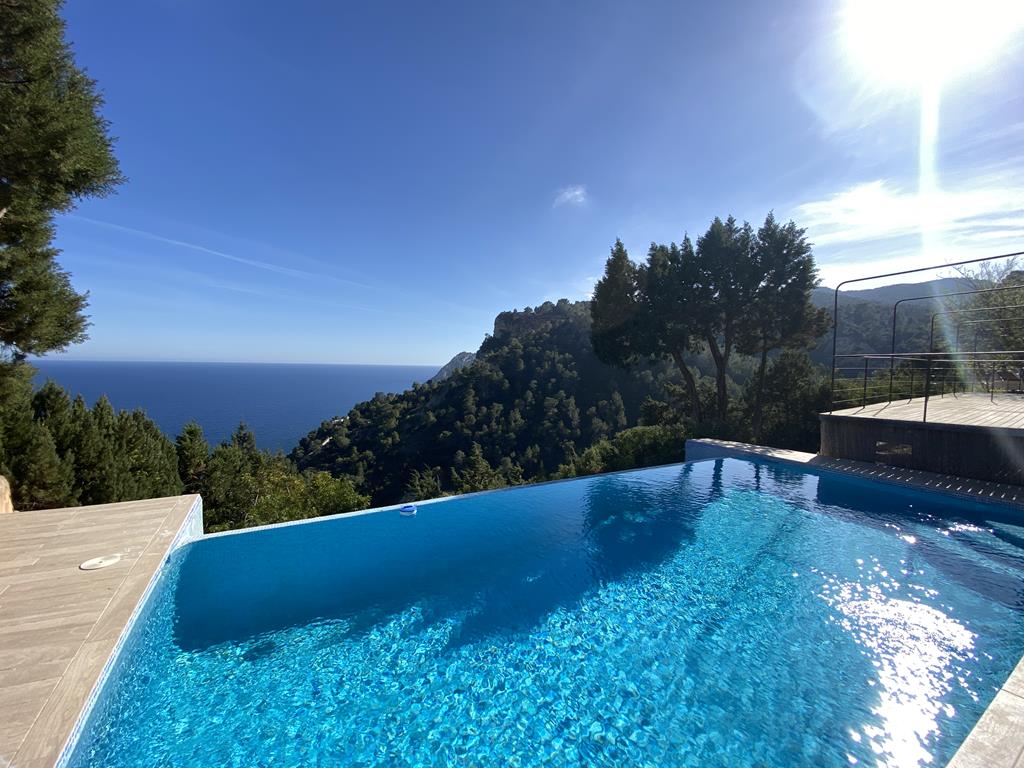 Townhouse in Es Cubells with spectacular views