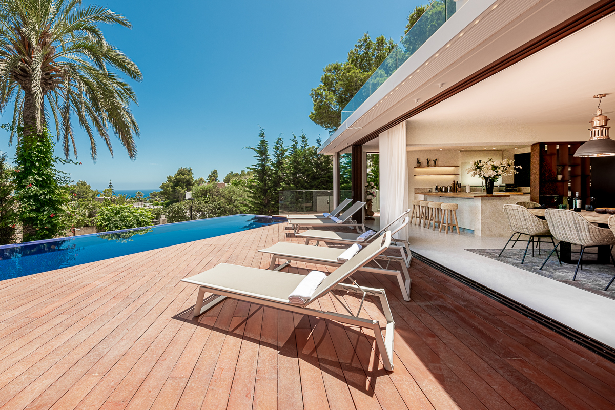Excepcional Villa con vistas al mar con licencia turistica en Cap Martinet