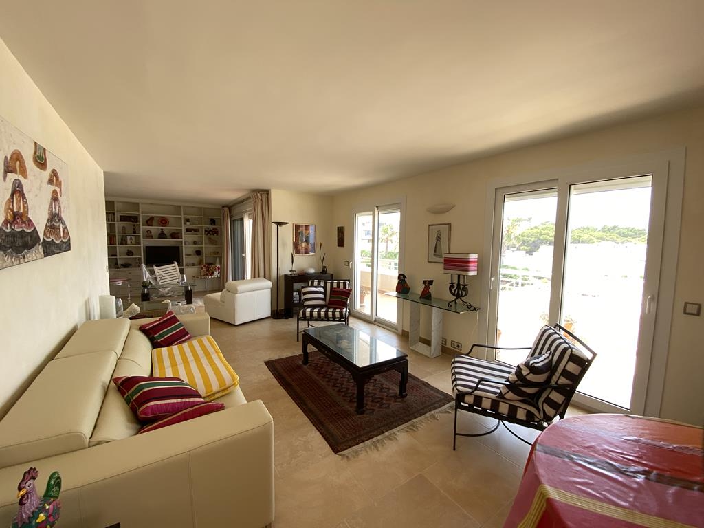 Apartamento en primera línea de mar con puesta de sol
