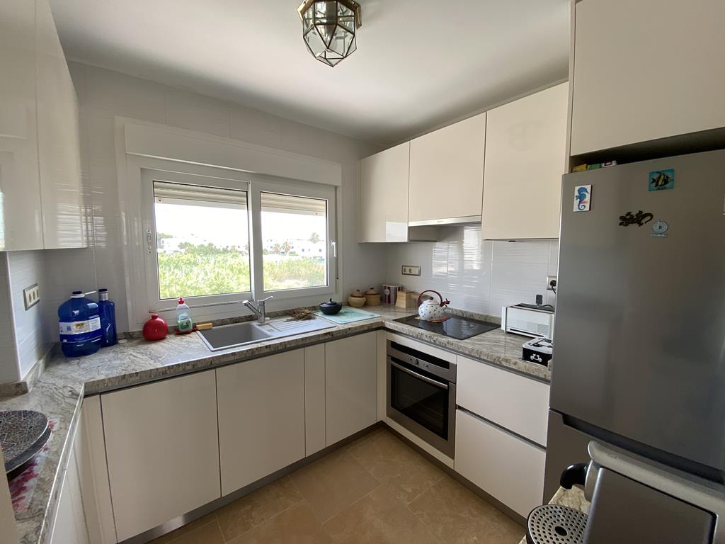 Apartamento en primera línea de mar con puesta de sol