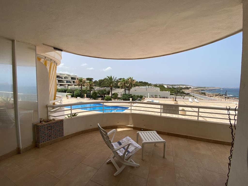Apartamento en primera línea de mar con puesta de sol
